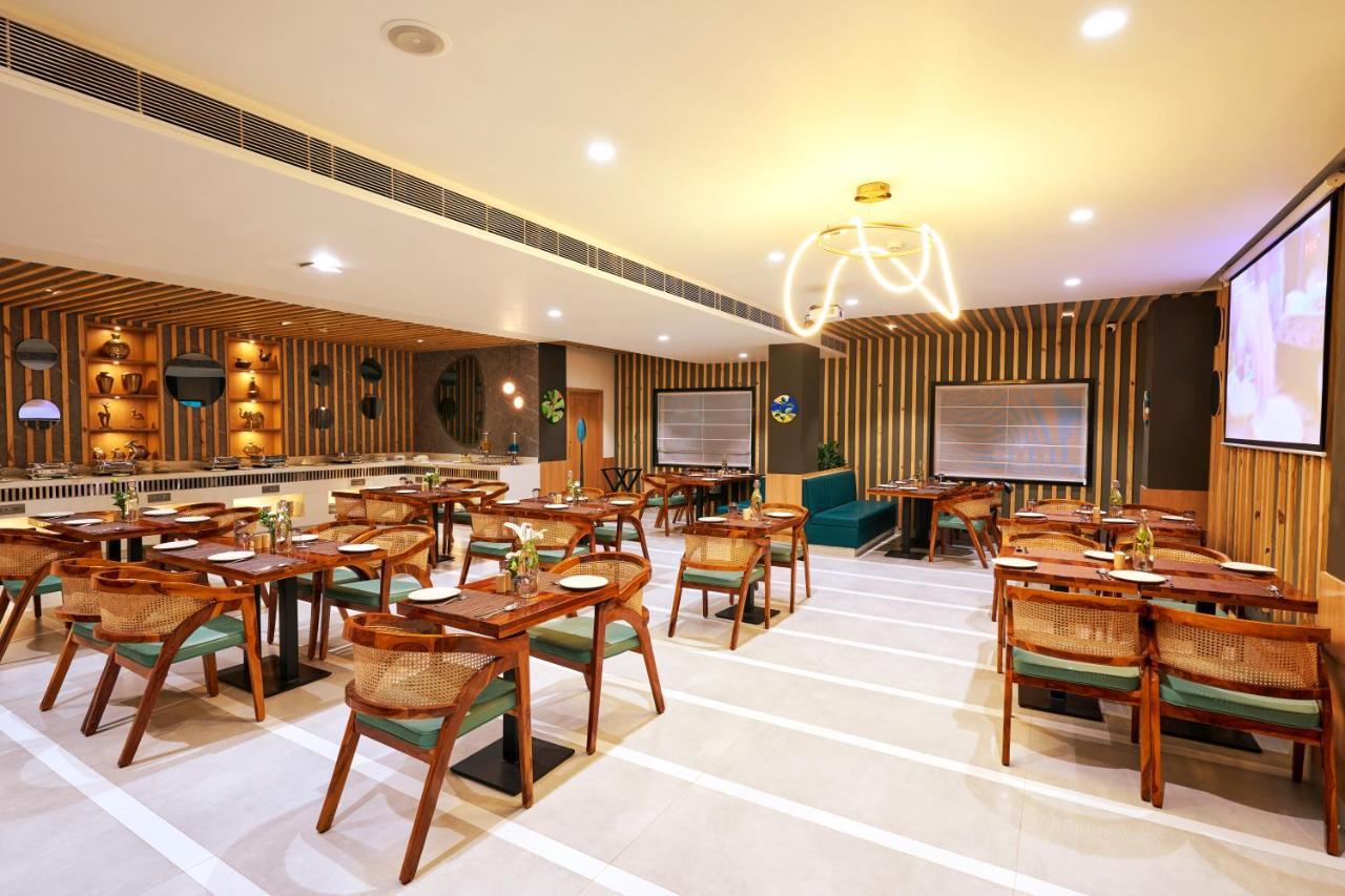 Visthara Hotel Bangalore Dış mekan fotoğraf